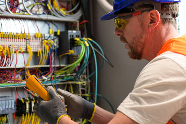 Best Local Electrician Companies  in Raintree Plantation, MO